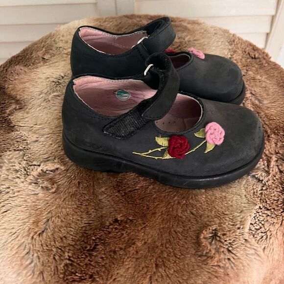 Mod 8 Kid’s shoes - Picture 2 of 8